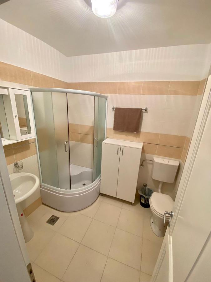 Jovana -- Porodicni Apartmani Igalo Herceg Novi Exterior foto