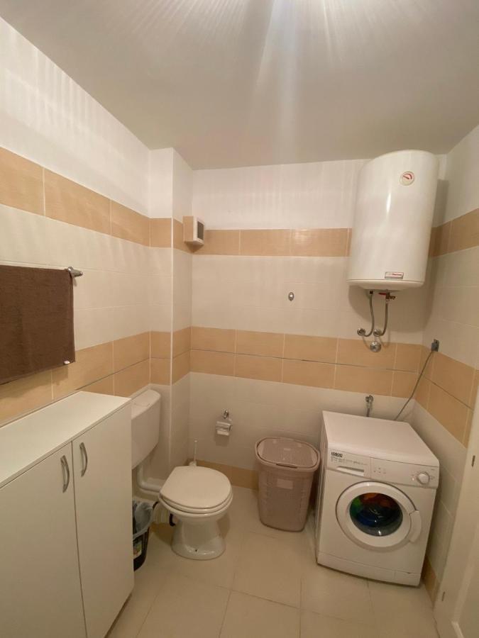Jovana -- Porodicni Apartmani Igalo Herceg Novi Exterior foto